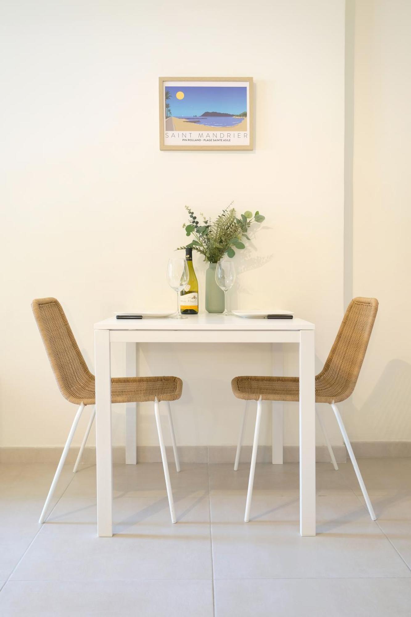 Studio Renove, 5Mn Plage, Terrasse, Clim, Velos Сен-Мандріє-сюр-Мер Екстер'єр фото
